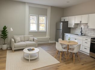 500 S Douglas Ave #B, Springfield, IL 62704