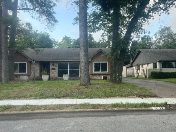 6227 Queenswood Ln, Houston, TX 77008
