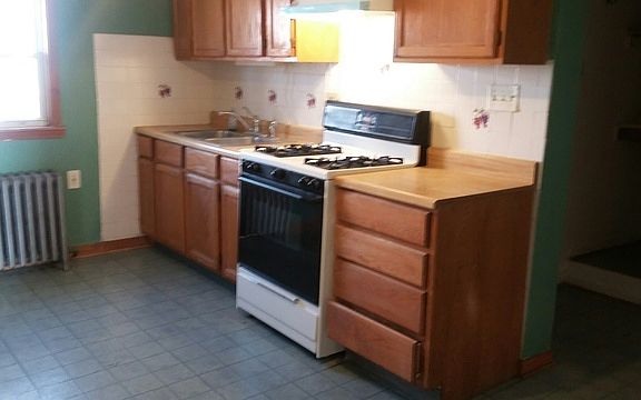 2nd image of 2043 Asbury Ave