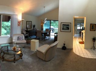 6 Bramble Bush, Avon, CT 06001