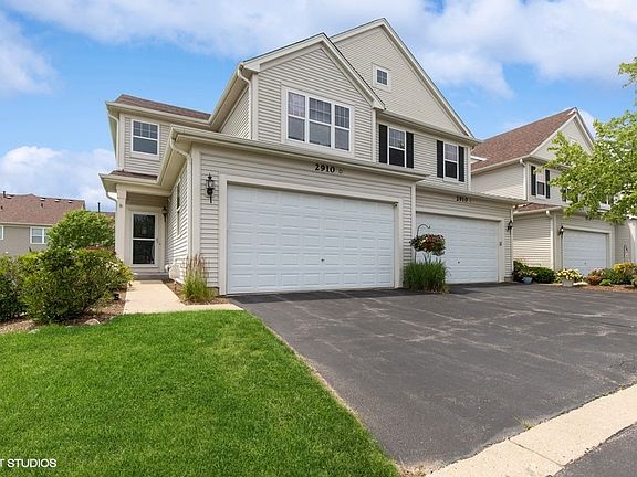 2nd image of 2910 Glacier Way Unit D
