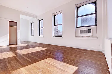 Rented by Urbane Brokerage