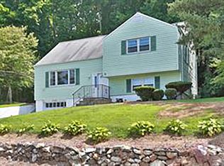 160 Lakeview Ave, Valhalla, NY 10595