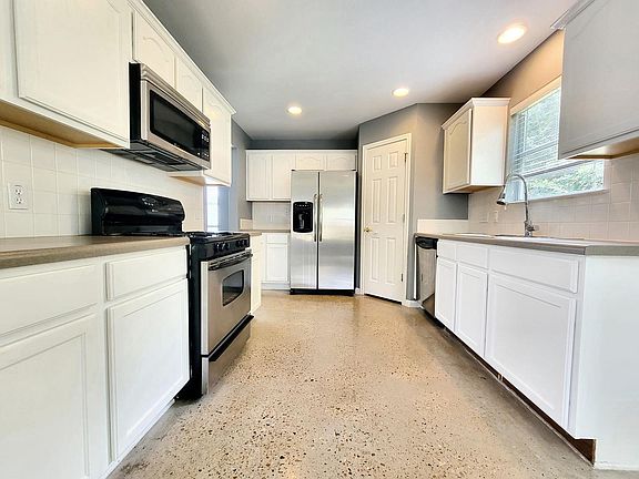 5th image of 5608 Steven Creek Way