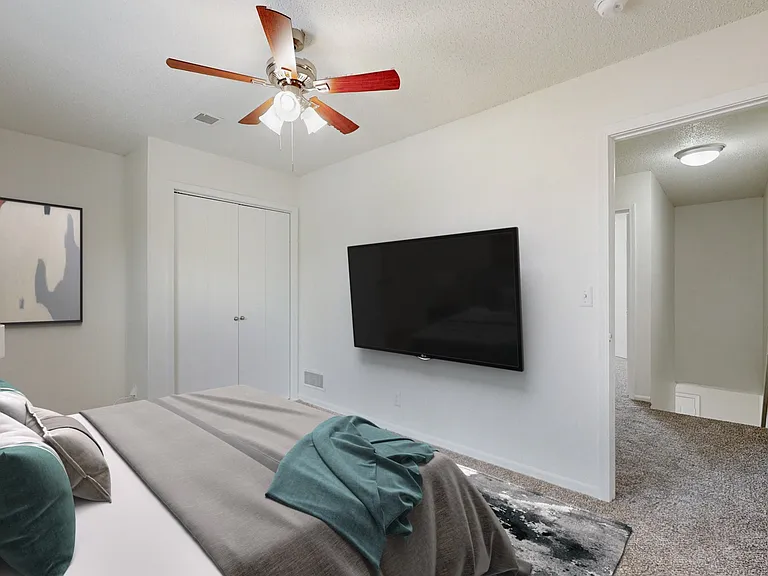Windsor Townhomes — Photo 7