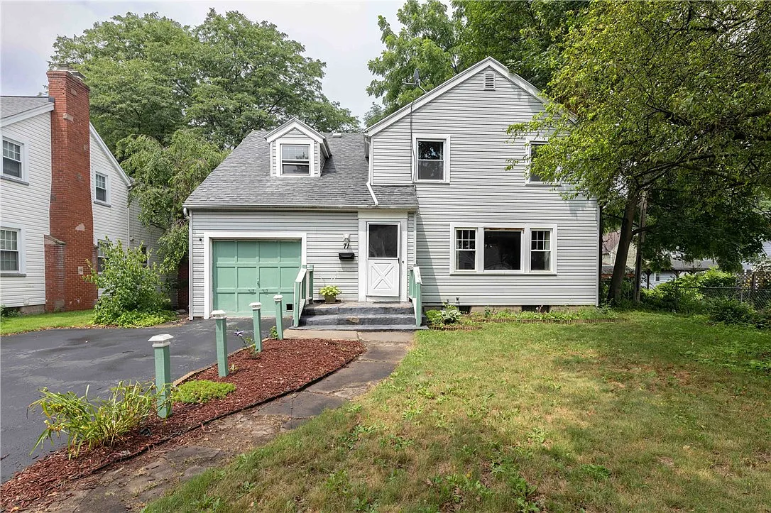 71 Ayer St photo 1