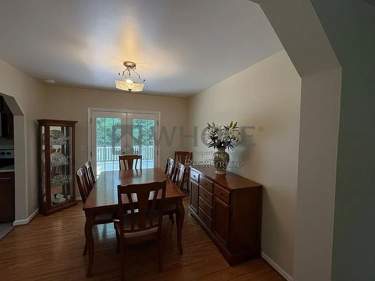 386 Wildwood Ct — Photo 6