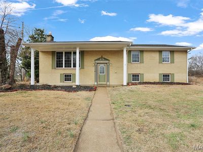 46 W Beacon Hill Rd, Fairview Heights, IL, 62208