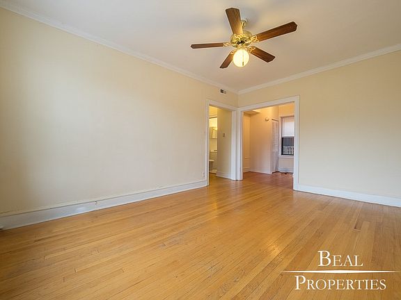3rd image of 3900 N Janssen Ave APT 3