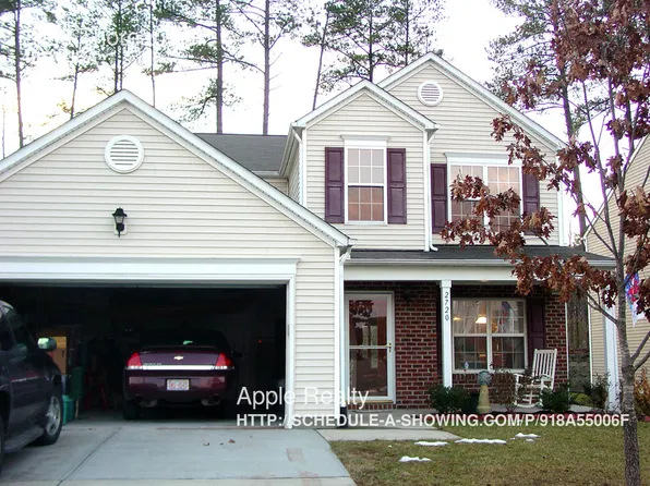 2720 Thoreau Dr, Durham, NC 27703
