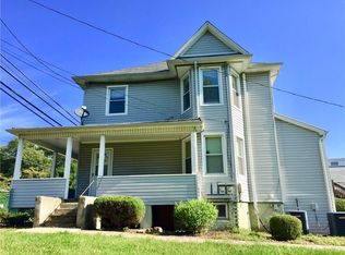 142 Main St, Helmetta, NJ 08828