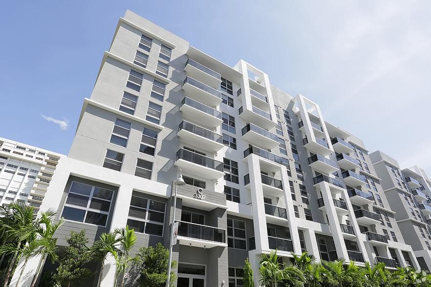1st image of 3335 Port Royale Dr S #S3