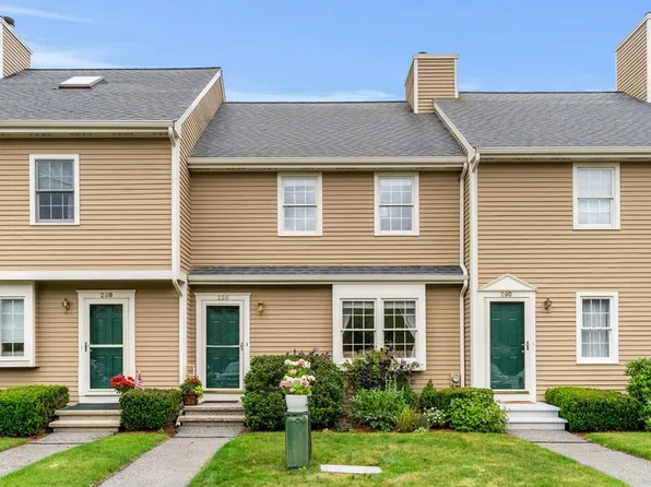 29 Brookfield Dr #C, Groton, MA 01450