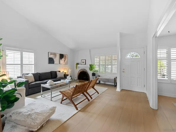 111 Little Oaks Rd, Encinitas, CA 92024