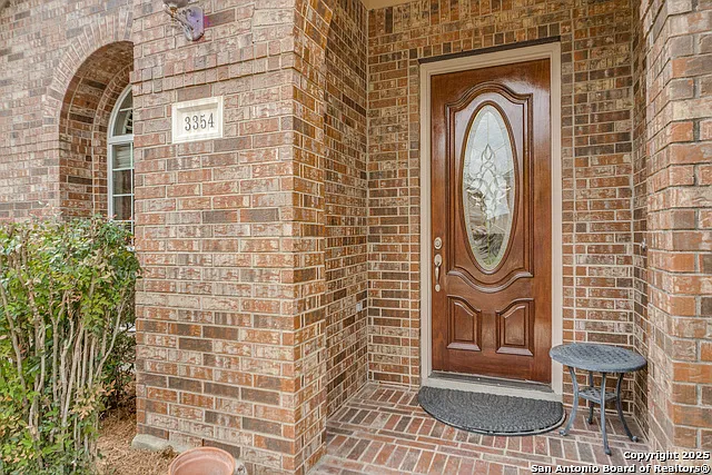 4 bed, 3.0 bath, 2618 sqft, $2,700 — Photo 2