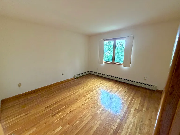 236 Grant Ave #A — Photo 11