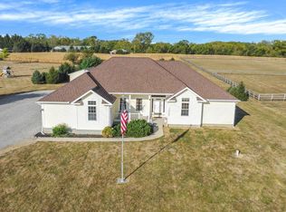 12149 Gibson Rd, Ashville, OH 43103