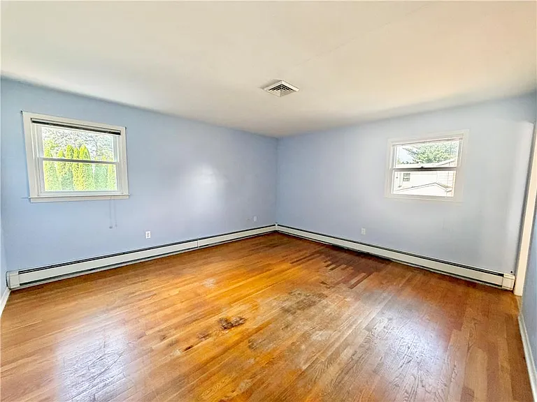1160 Brentwood Ave — Photo 27