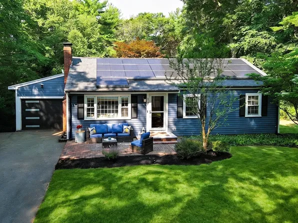 12 Randall St, North Easton, MA 02356
