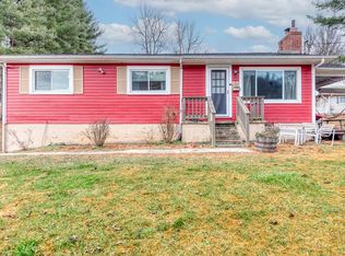 5572 Rich Valley Rd, Bristol, VA 24202