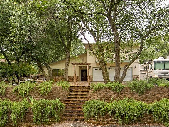 2nd image of 15513 Buena Vista Avenida