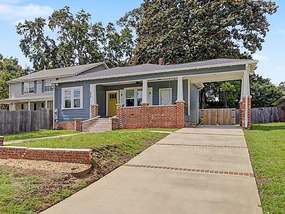 2nd image of 628 W Georgia St