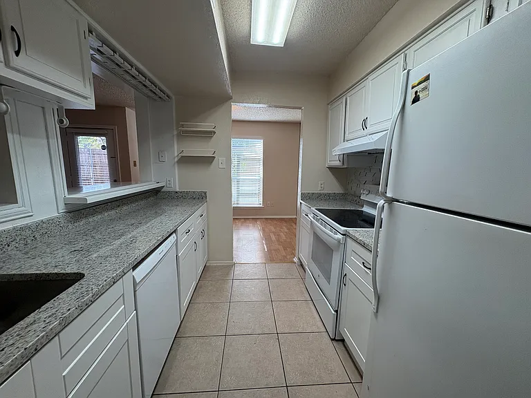 14379 Haymeadow Cir — Photo 8