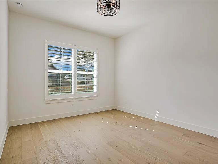 935 Wesley Ridge Dr — Photo 31