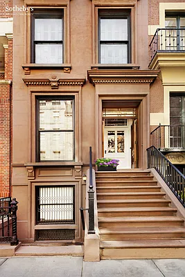 Rented by Sotheby's International Realty | media 35