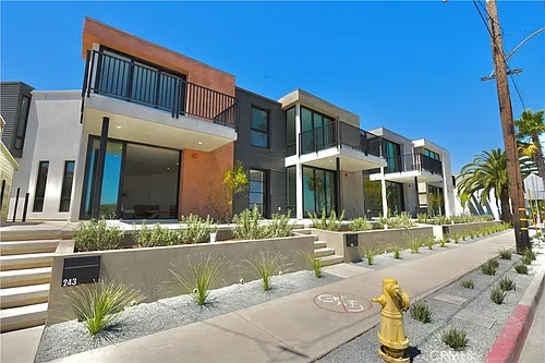243 Seal Beach Blvd Photo 1