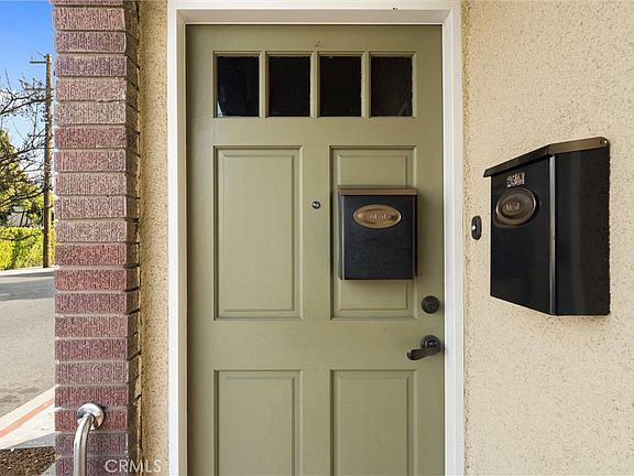 2nd image of 2546 E 10th St