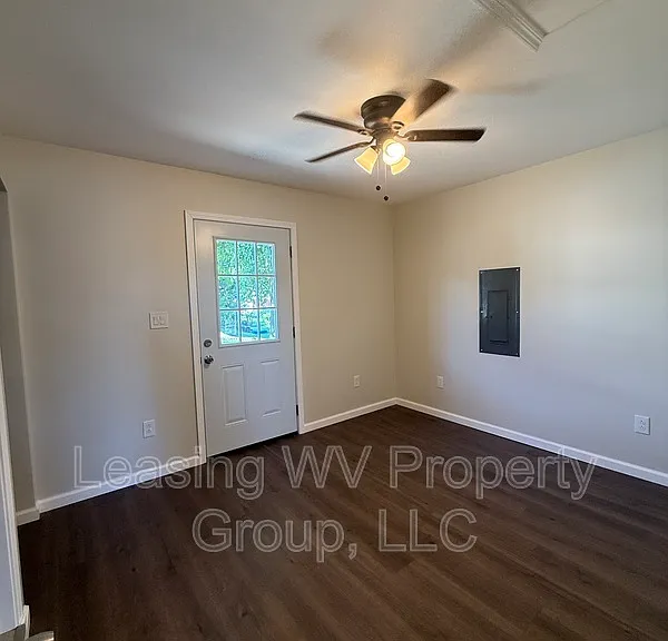 134 Clayton Ave #1E — Photo 4