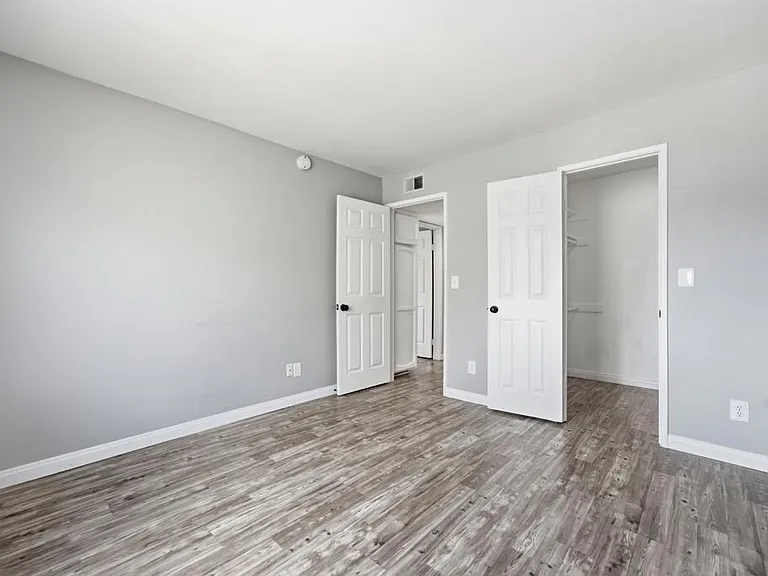 4355 Rialto St #7 — Photo 2