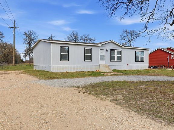 3rd image of 350 County Road 4905