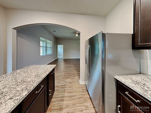 5th image of 5308 Persimmon Dr