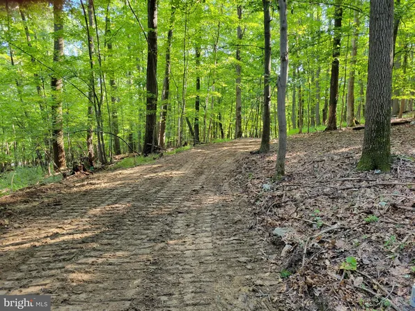 Edgemont Rd, Frederick, MD 21702