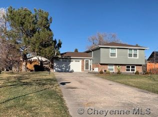100 Mesa Ct, Cheyenne, WY 82009