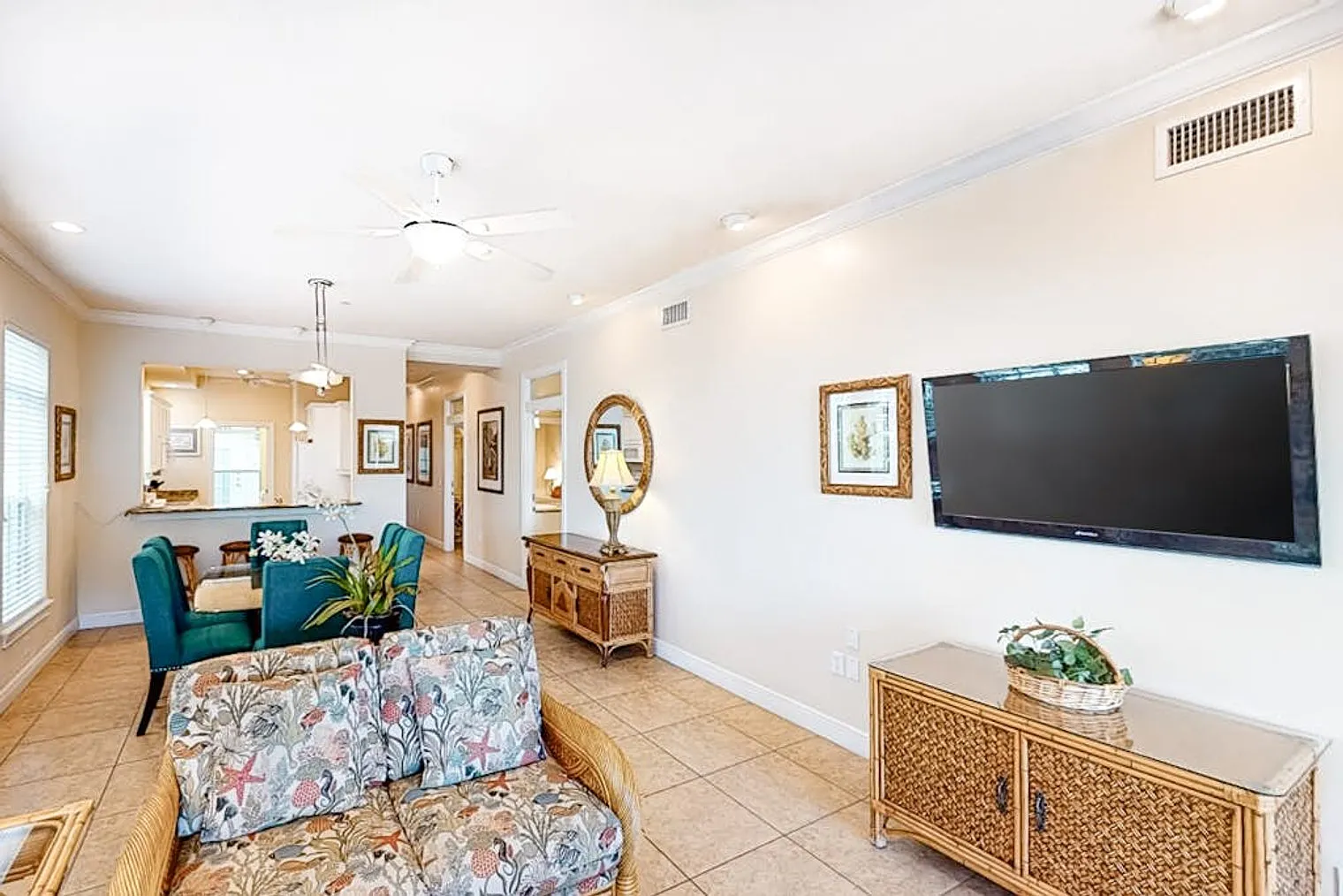 2 bed, 2.0 bath, 1388 sqft, $5,175 — Photo 3
