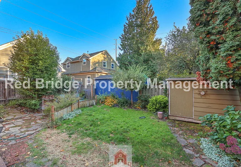 1422 SE Marion St #A — Photo 36