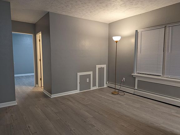 3rd image of 1310 E Mishawaka Ave #6