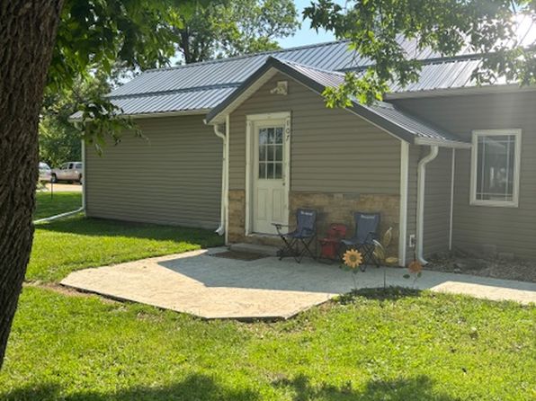 107 S Evans Ave #107