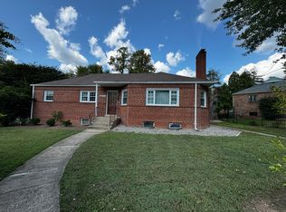 4915 36th St N, Arlington, VA 22207