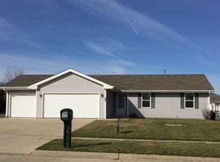 118 Nancy St, Mount Morris, IL 61054
