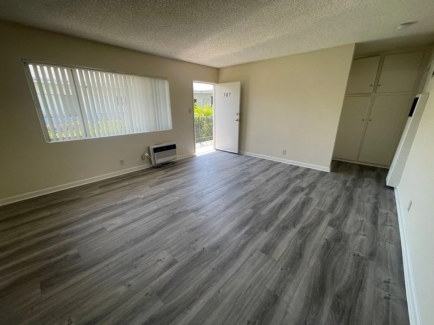 460 W. Doran St. Glendale CA — Photo 2