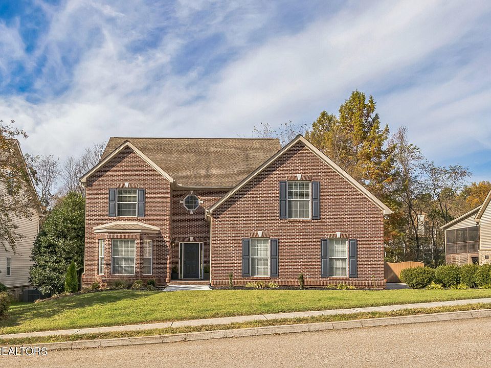 1st image of 10241 Canton Place Ln