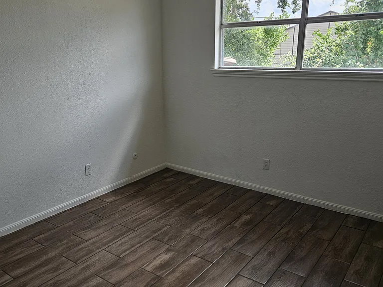 11811 Gardenglen Dr #1 — Photo 10