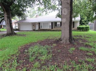 3916 Annels Ct, Fort Worth, TX 76109
