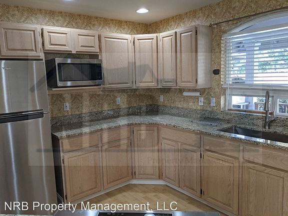 3rd image of 1310 175th Street Ct E