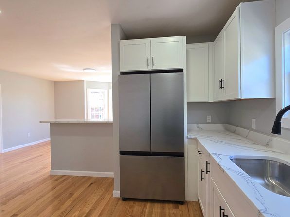 86 White St, Haverhill, MA