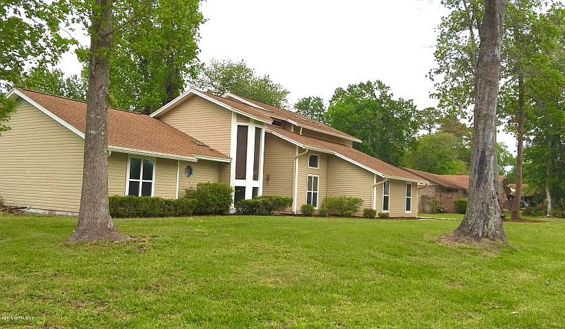 1st image of 386 Perthshire Dr